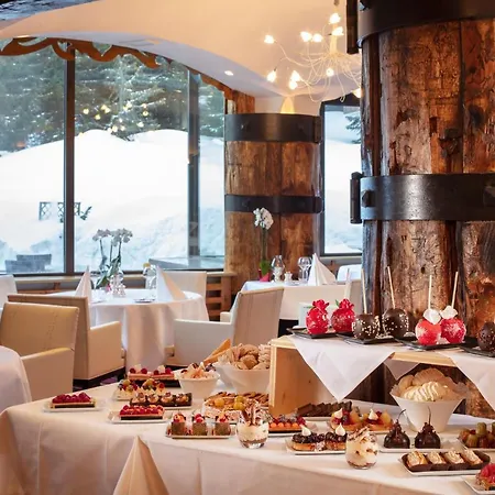 Le Palace Des Neiges Hotel 5*